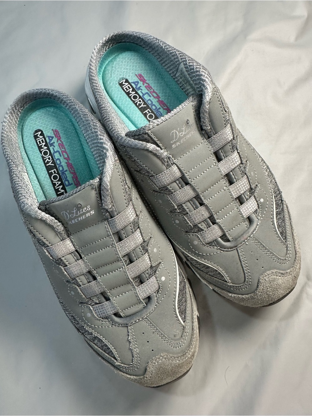 Skechers Women's Gray Slip-On Sneakers with Memory Foam 8.5 air cooled